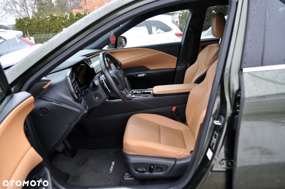 Lexus RX 450h+ Prestige - 11