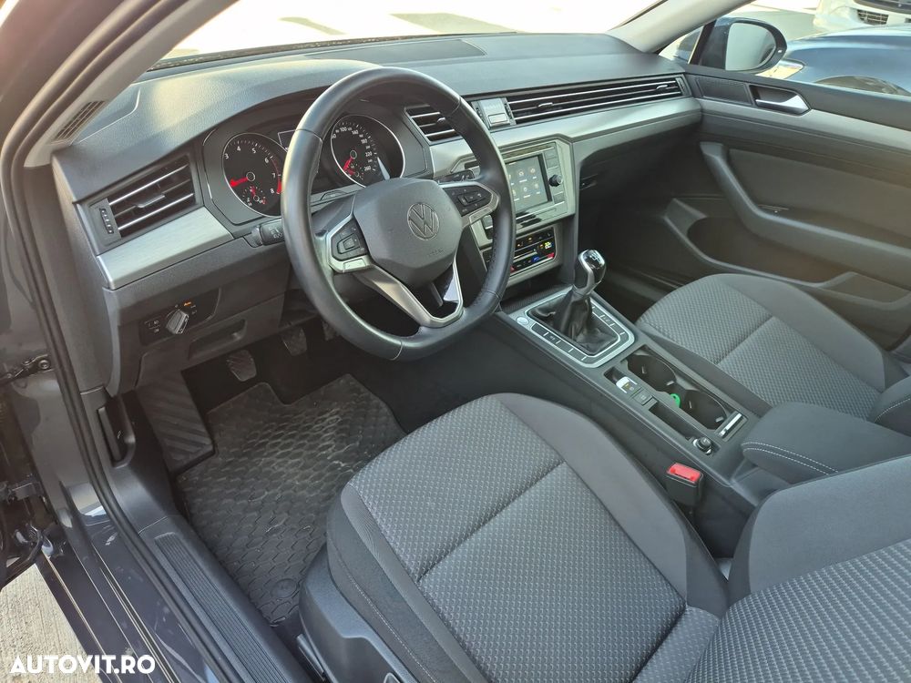 Volkswagen Passat 1.5 TSI ACT Advance - 12