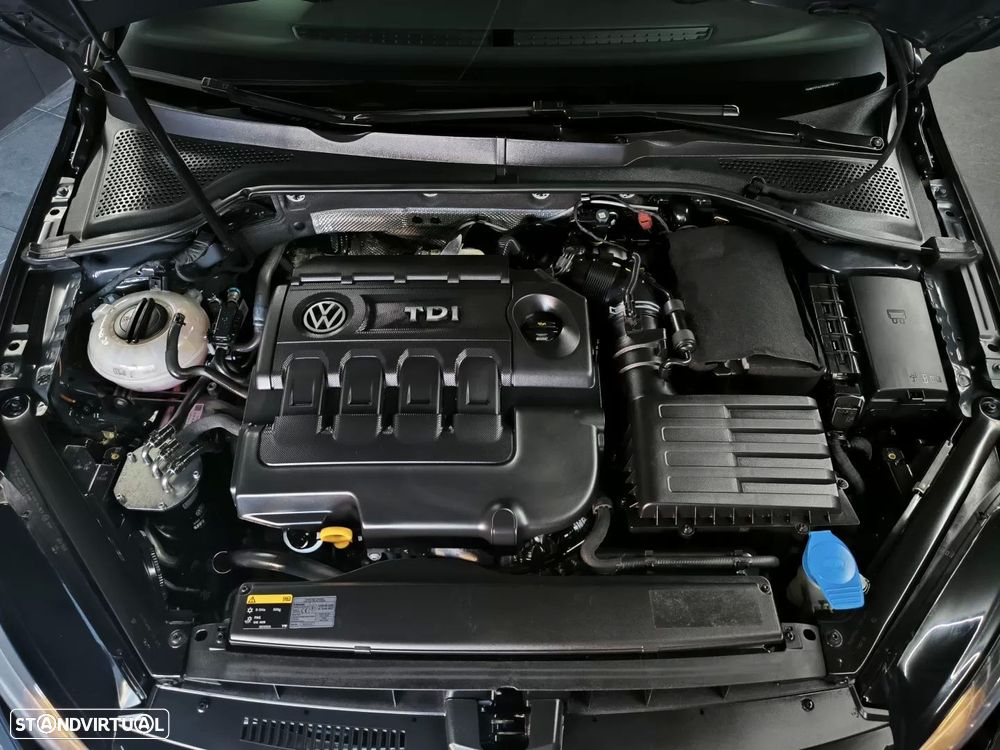 VW Golf 2.0 TDI GTD DSG - 47