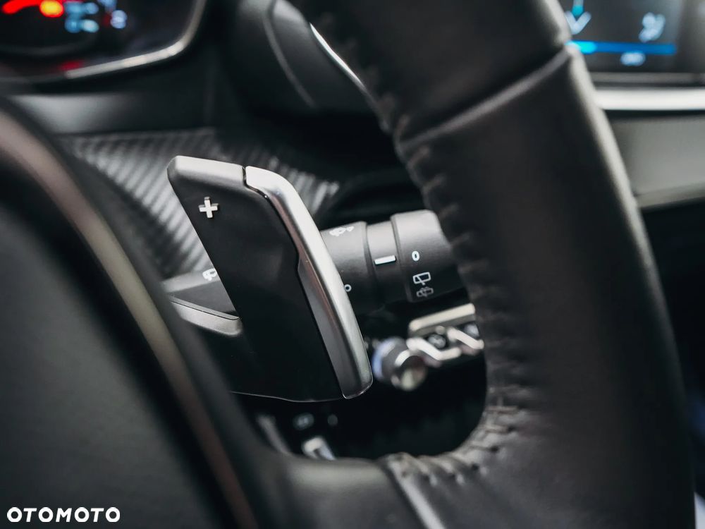 Peugeot 2008 1.5 BlueHDi Allure S&S EAT8 - 22
