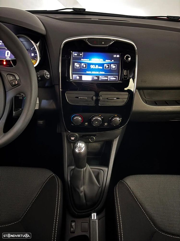 Renault Clio - 6
