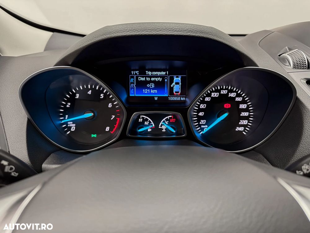 Ford Kuga 1.5 EcoBoost 2x4 Titanium - 26