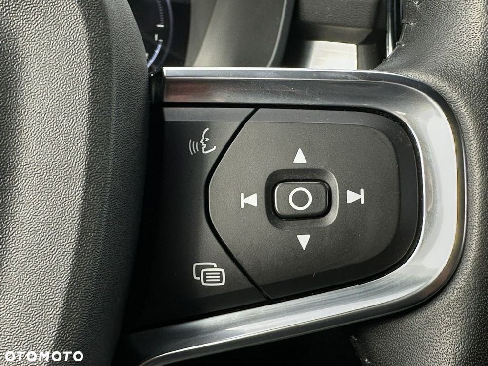 Volvo XC 40 - 21