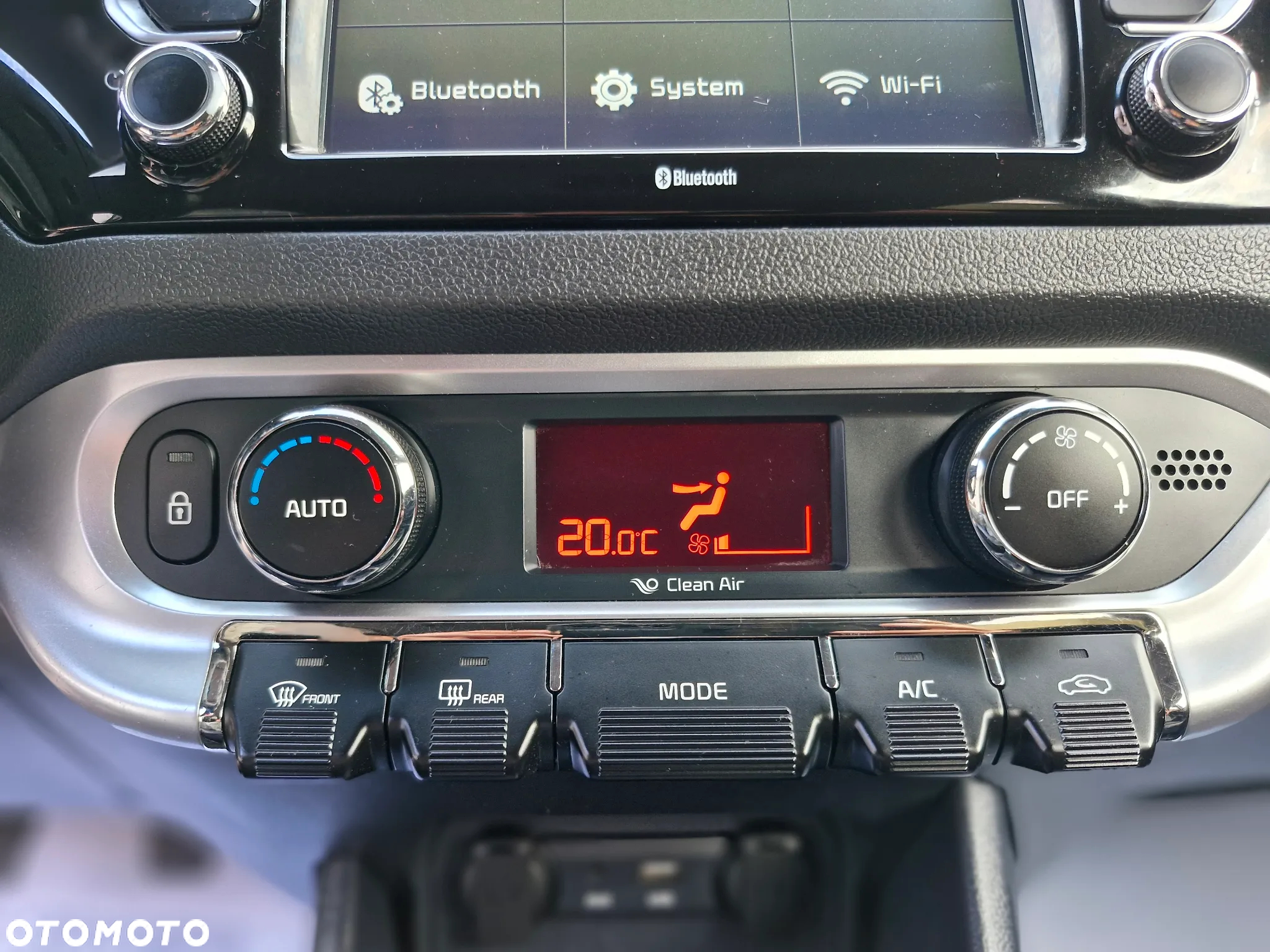 Kia Rio 1.2 Fifa World Cup Edition - 28