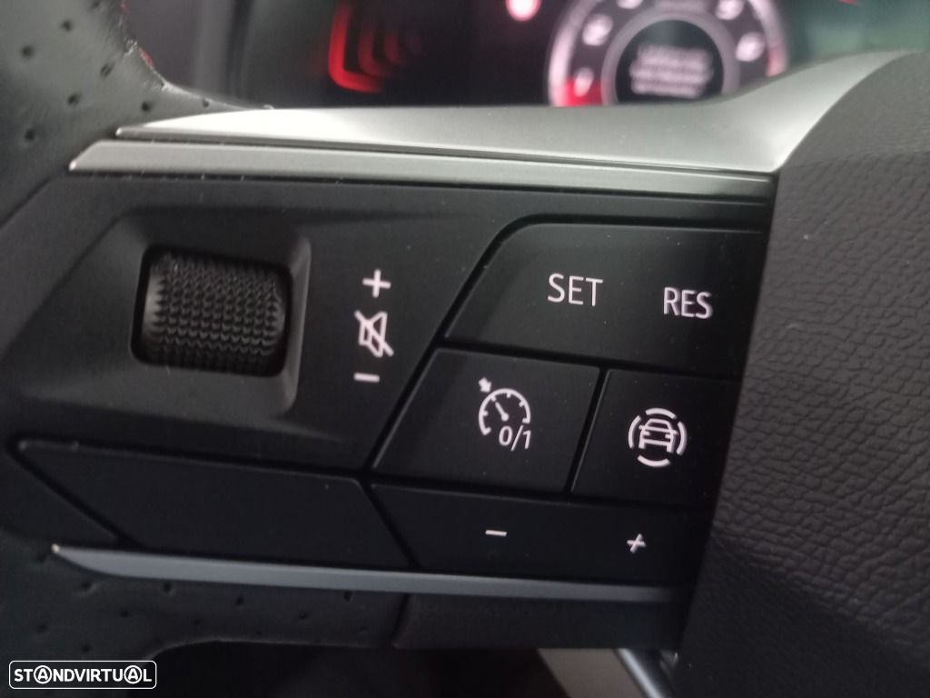 SEAT Arona 1.0 TSI FR - 22