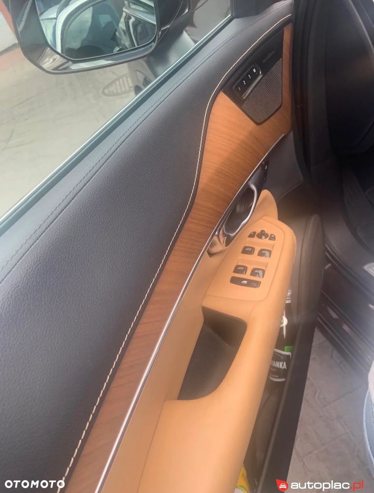 Volvo XC 90 D5 SCR AWD Inscription 7os - 17