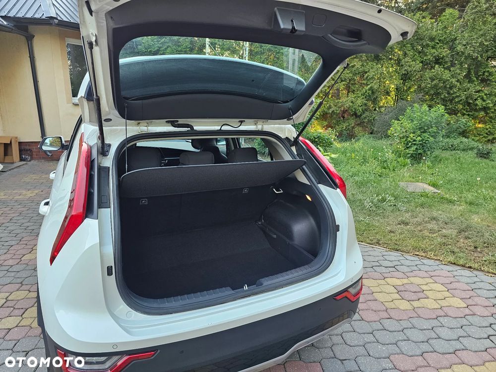 Kia Niro 64kWh M - 9