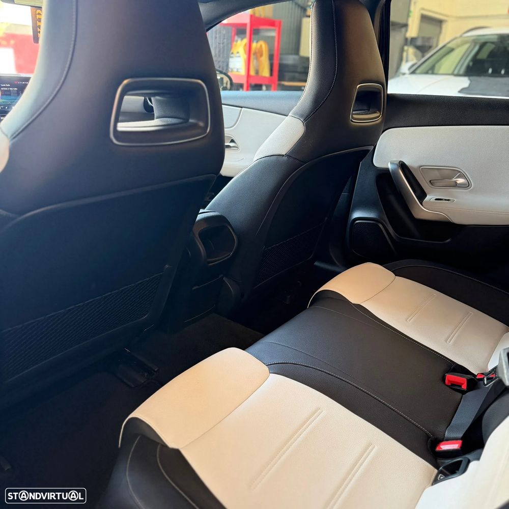 Mercedes-Benz A 180 d 7G-DCT AMG Line - 18