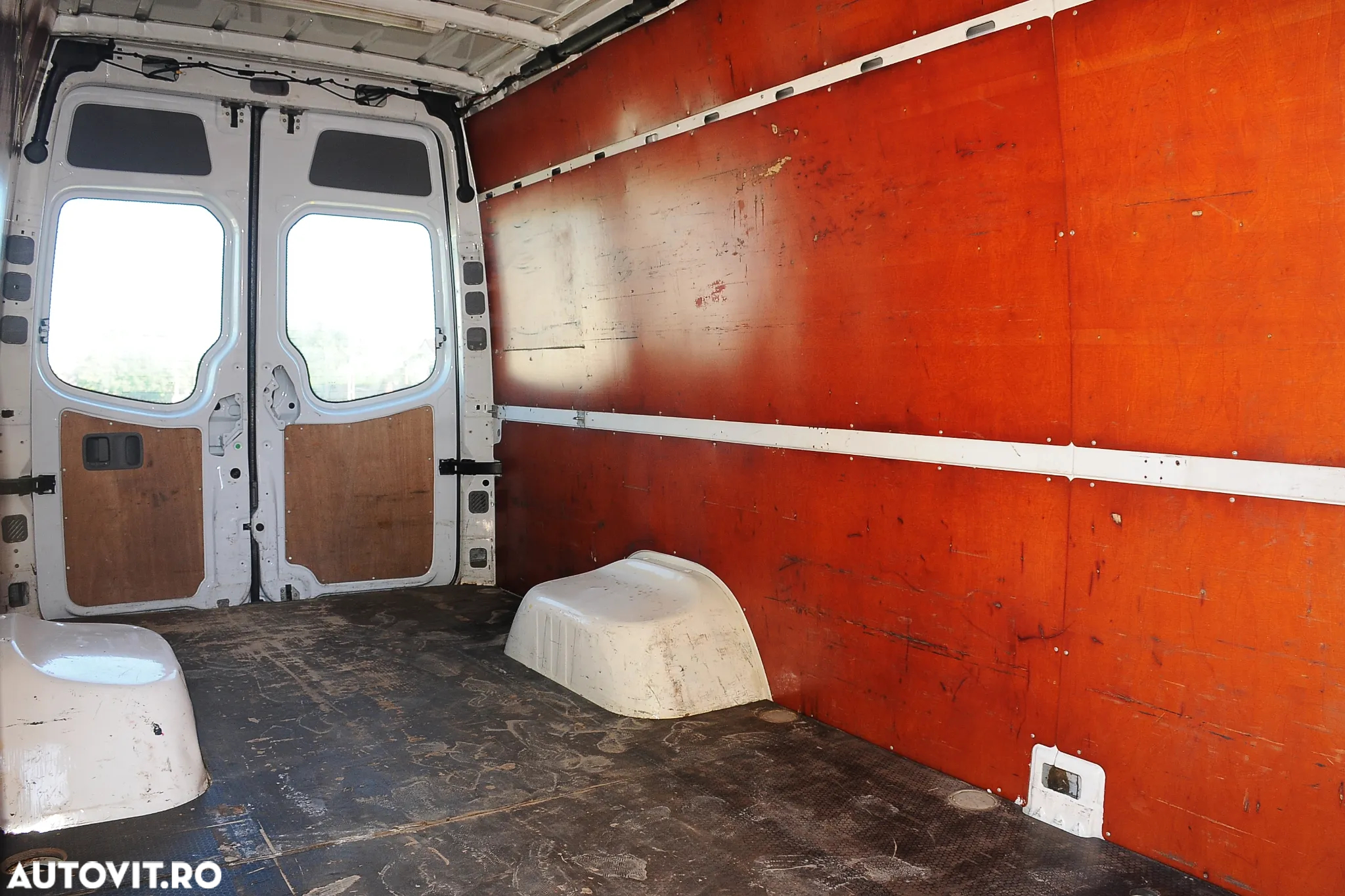 Mercedes-Benz Sprinter - 7