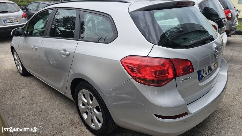 Opel Astra 1.3 CDTi Enjoy Start/Stop - 2