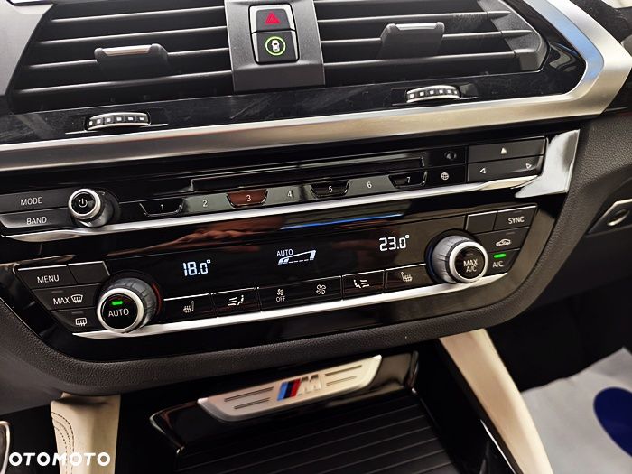 BMW X4 - 31