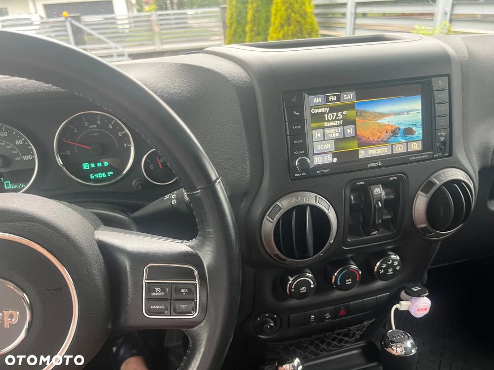 Jeep Wrangler 3.6 Unlim X - 11