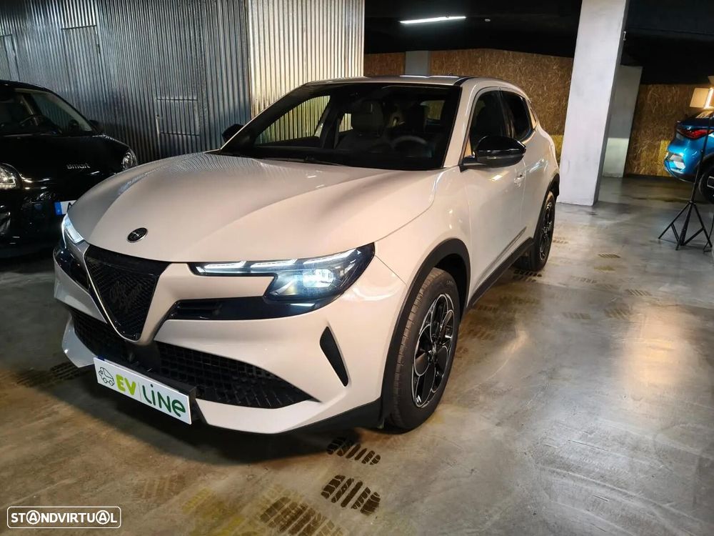 Alfa Romeo Junior Elletrica 50 kWh - 2