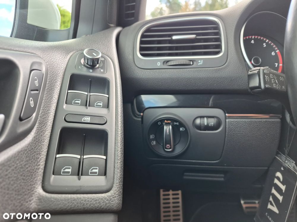 Volkswagen Golf 2.0 GTI DSG - 26
