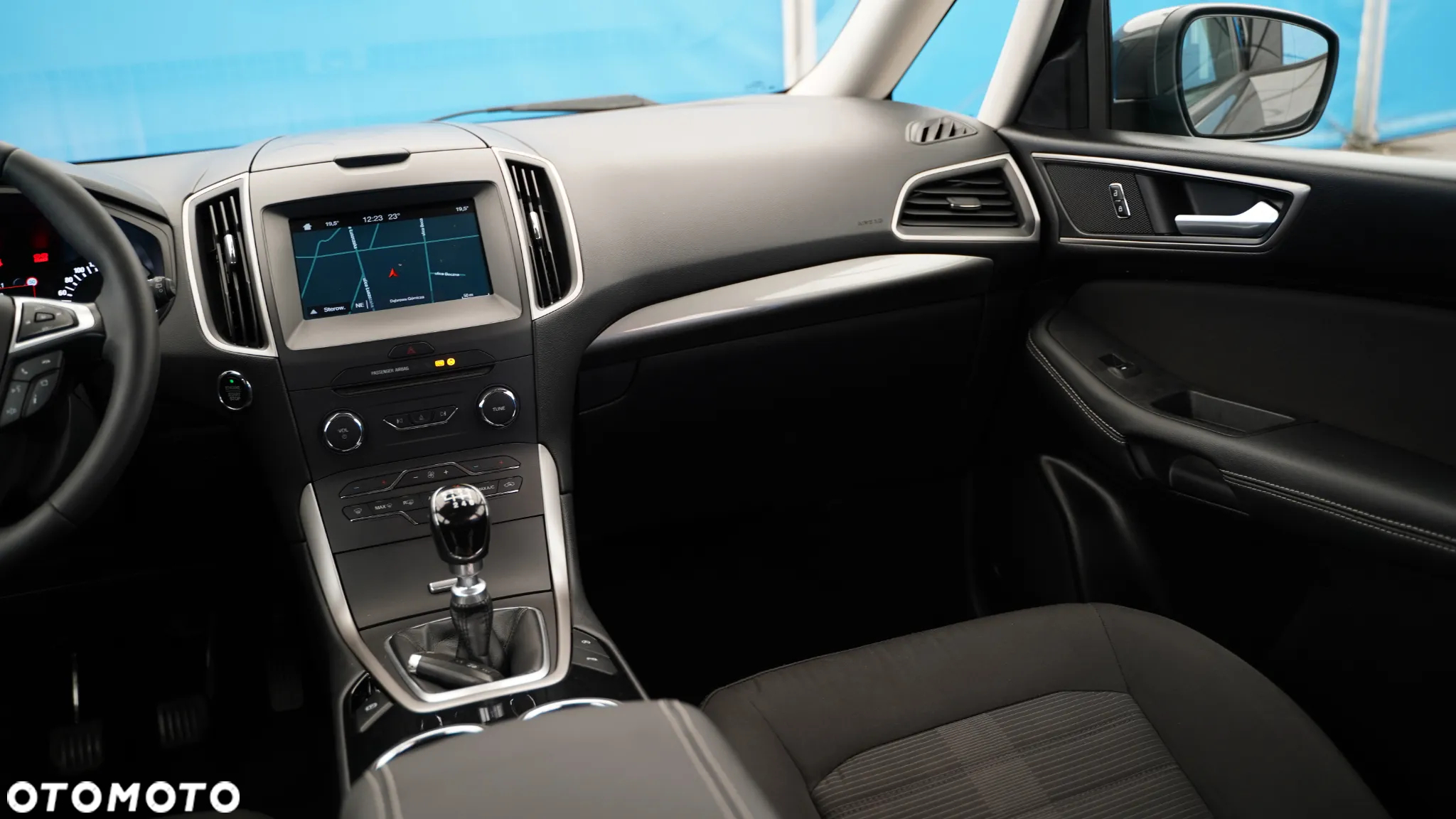 Ford Galaxy 2.0 TDCi Titanium - 29