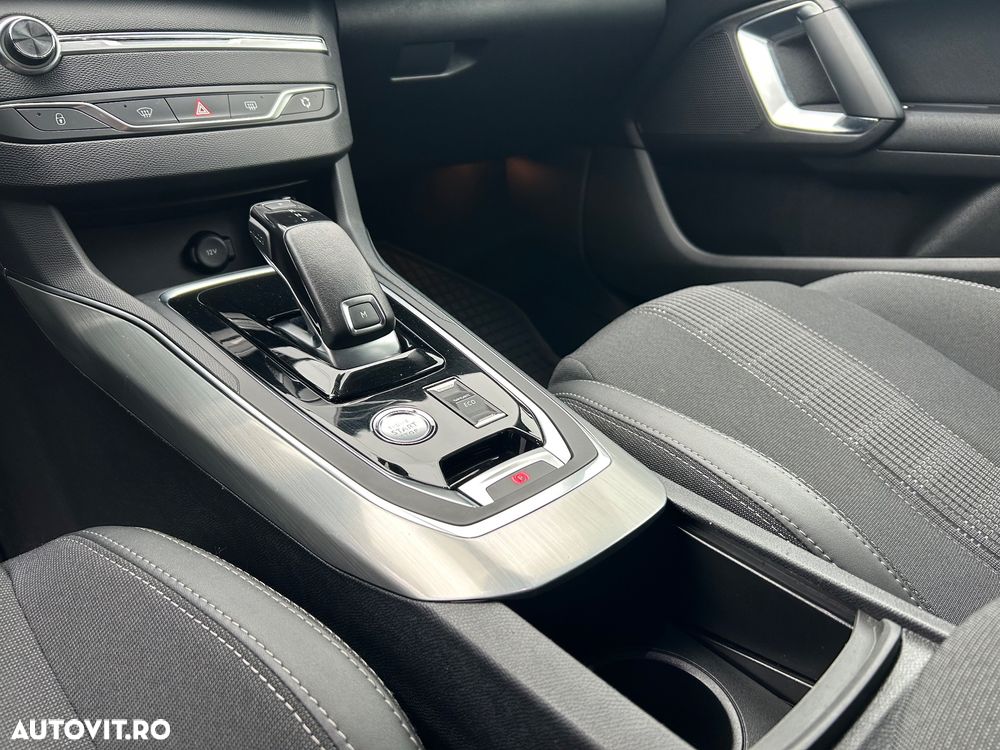 Peugeot 308 PureTech 130 EAT8 Allure - 9