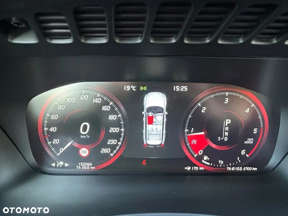 Volvo XC 90 D5 SCR AWD Momentum - 18