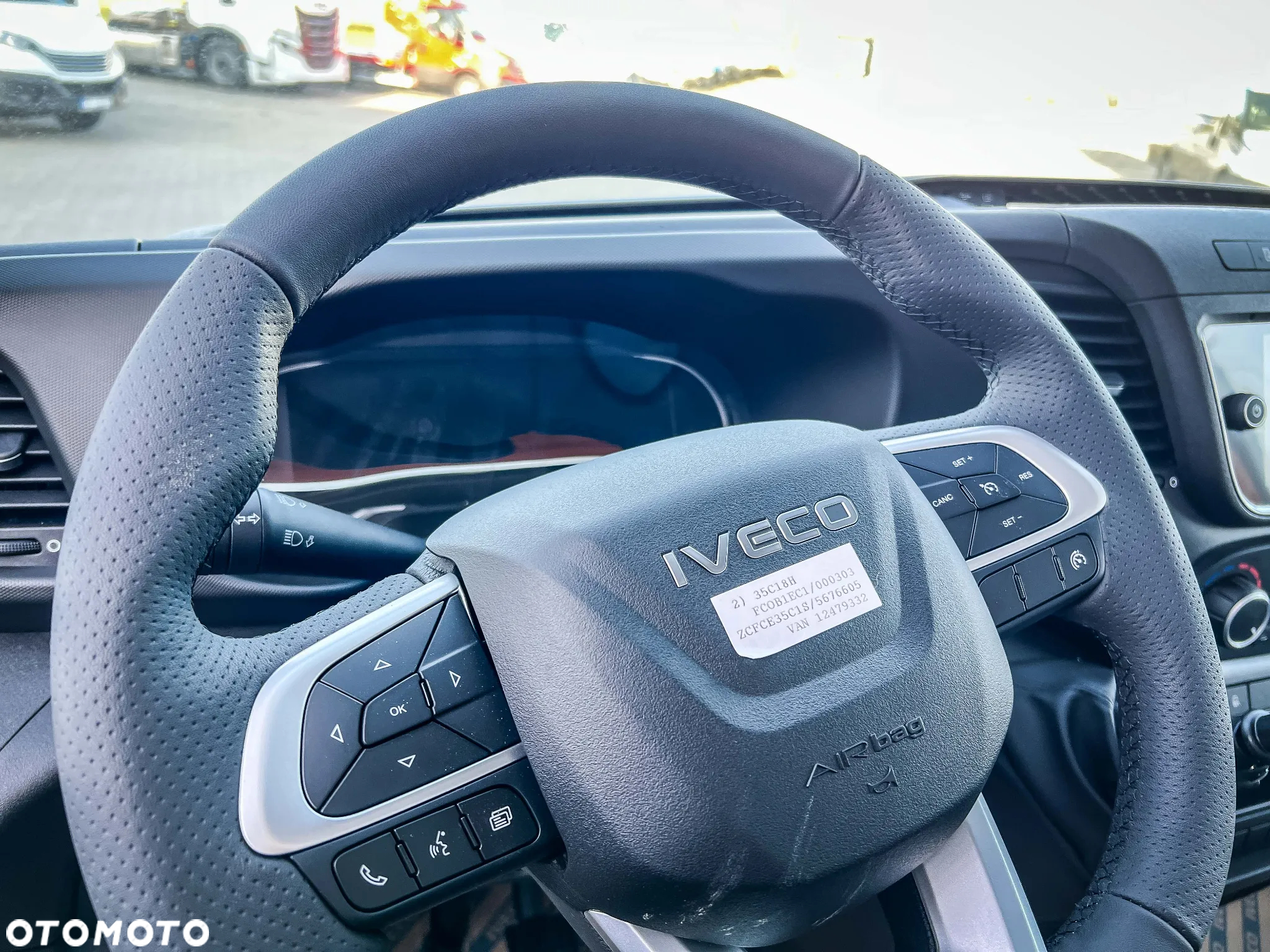 Iveco DAILY 35C18H - 33