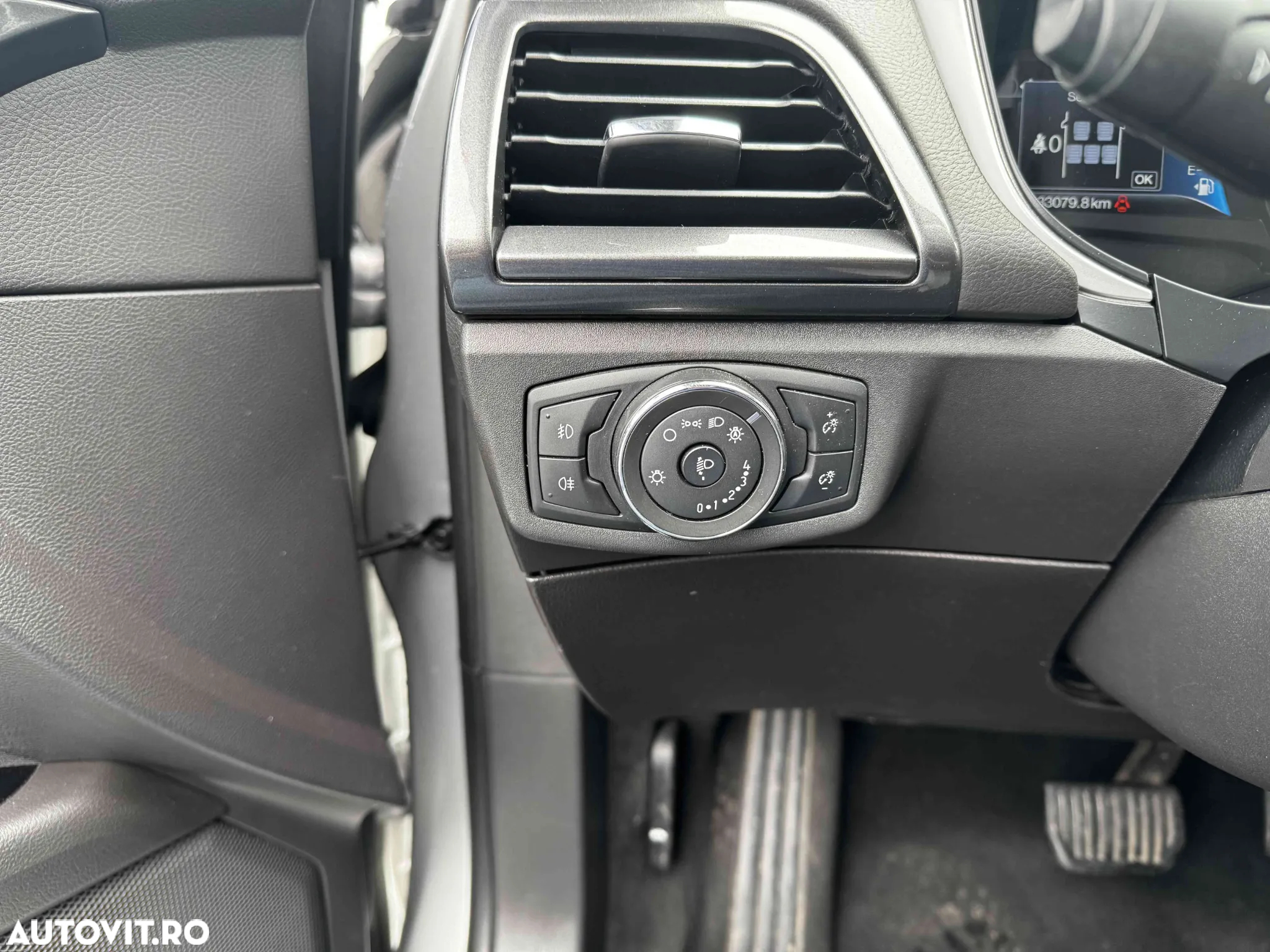 Ford Mondeo - 10