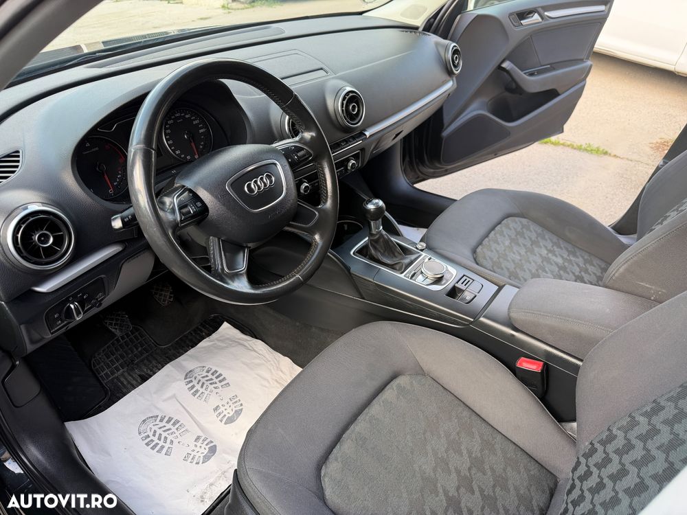 Audi A3 1.6 TDI Attraction - 10