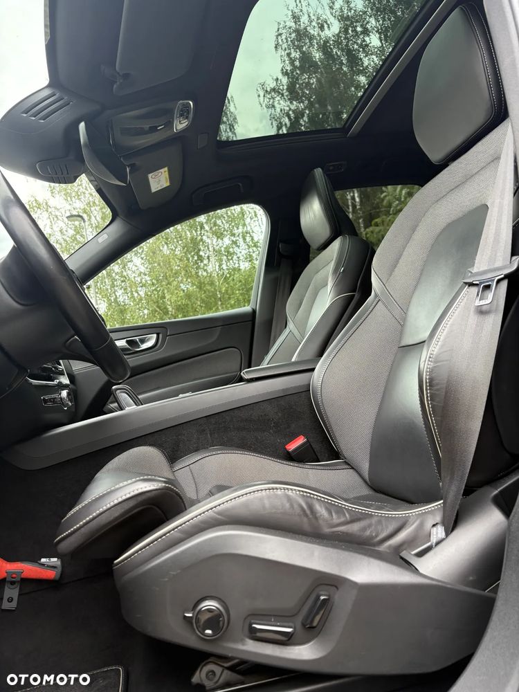 Volvo XC 60 B5 B Momentum Pro - 12