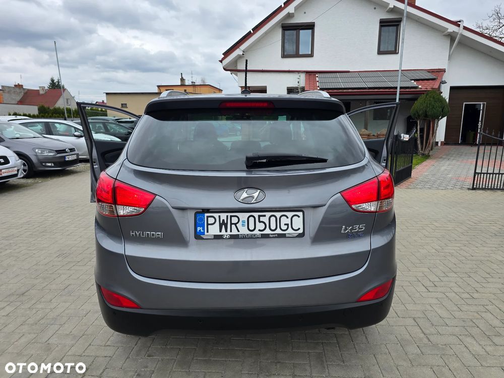 Hyundai ix35 - 23