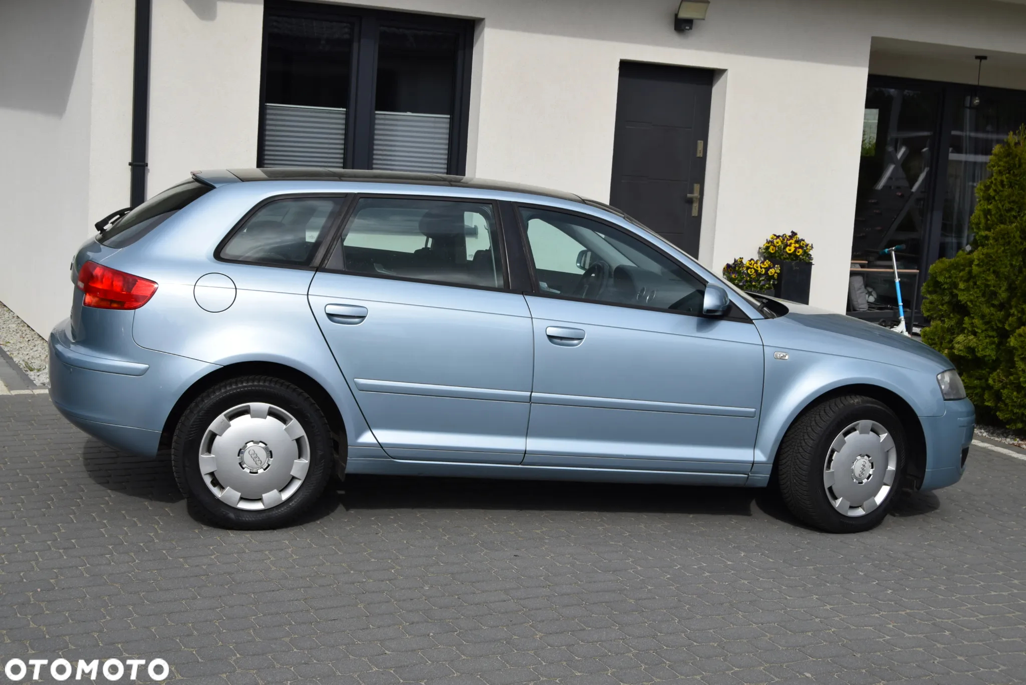 Audi A3 2.0 FSI Ambiente - 4