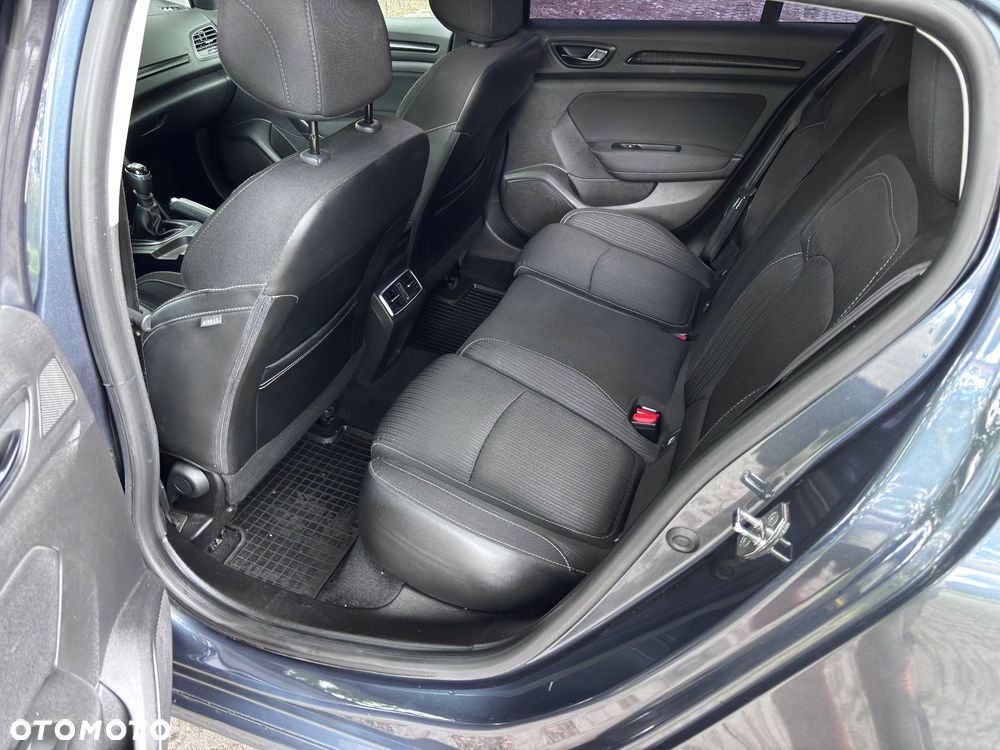 Renault Megane ENERGY TCe 100 PLAY - 14