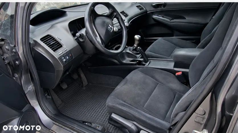 Honda Civic - 9