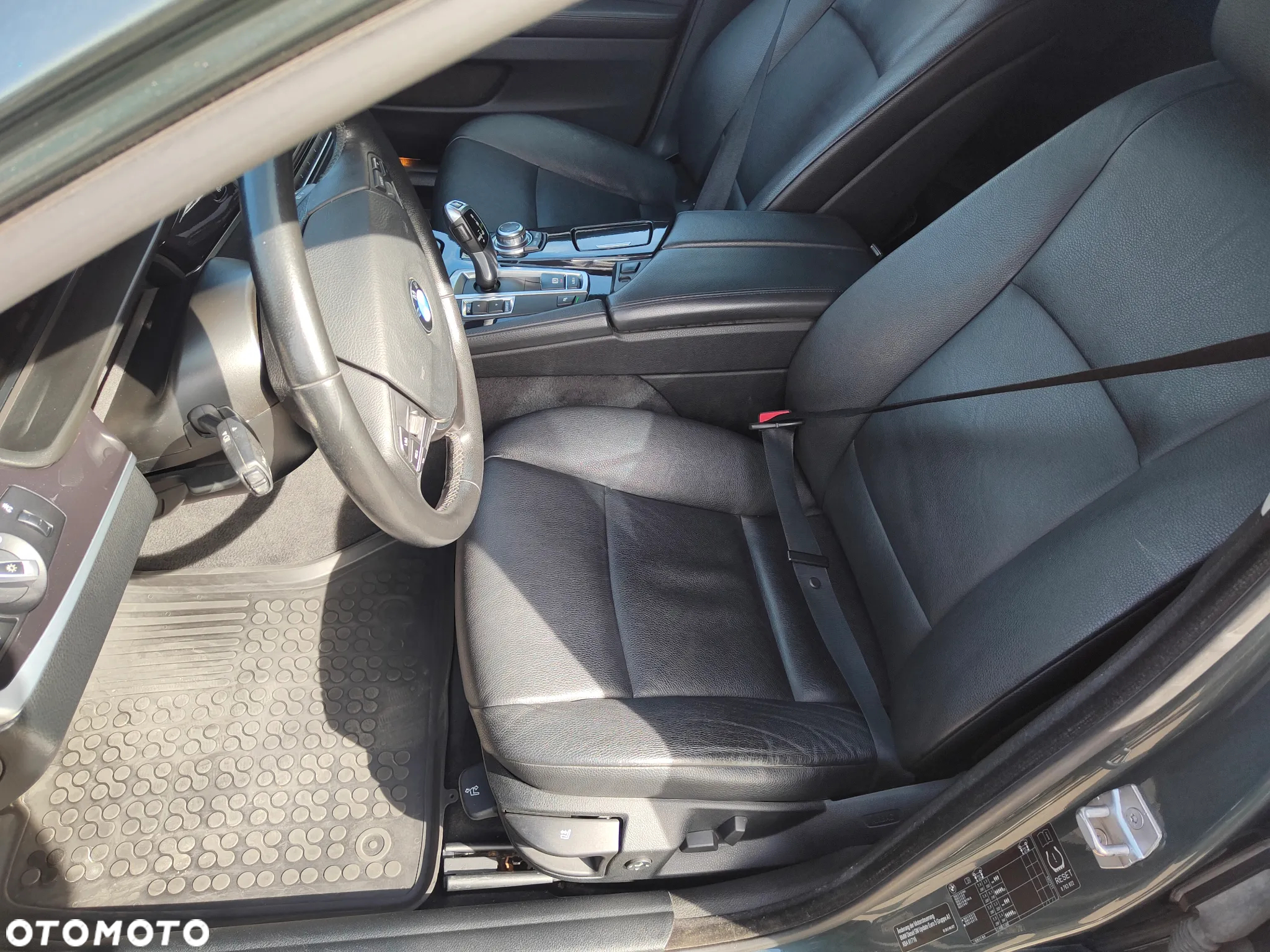 BMW Seria 5 520d Touring - 11