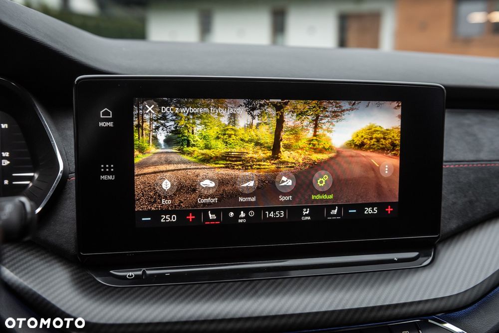 Skoda Octavia 2.0 TDI DSG RS Plus - 11