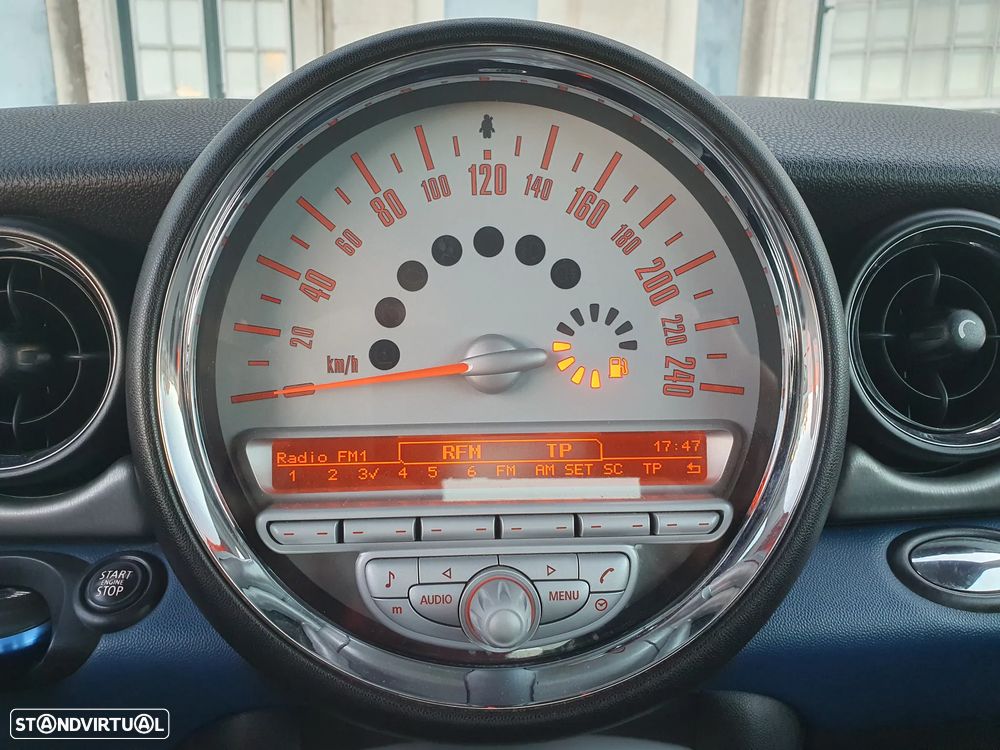 MINI 3 Portas Cooper D - 10