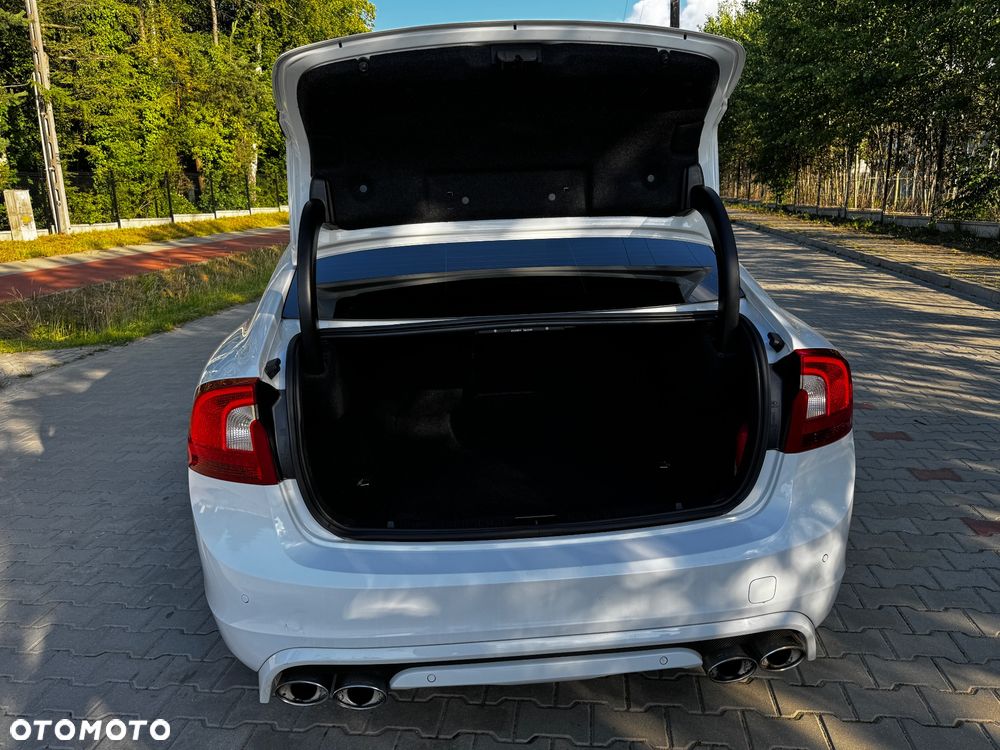 Volvo S60 T5 R-Design Kinetic - 16