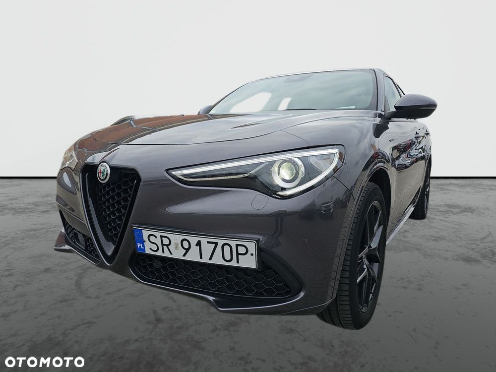 Alfa Romeo Stelvio 2.0 Turbo Veloce Q4 - 11