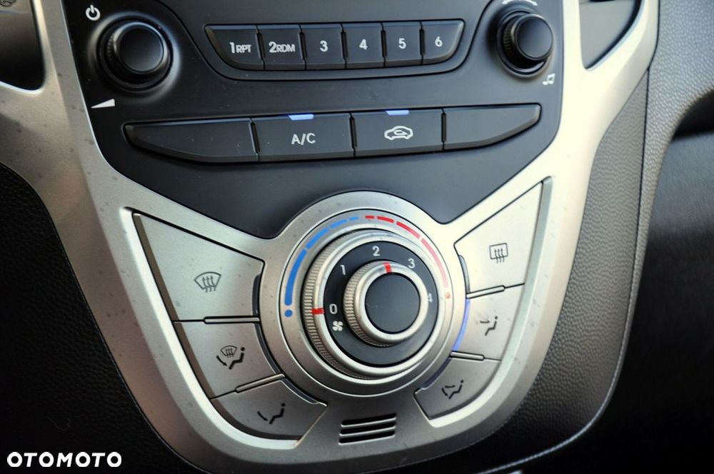 Hyundai ix20 - 34