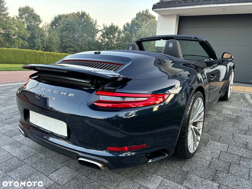 Porsche 911 Carrera - 9