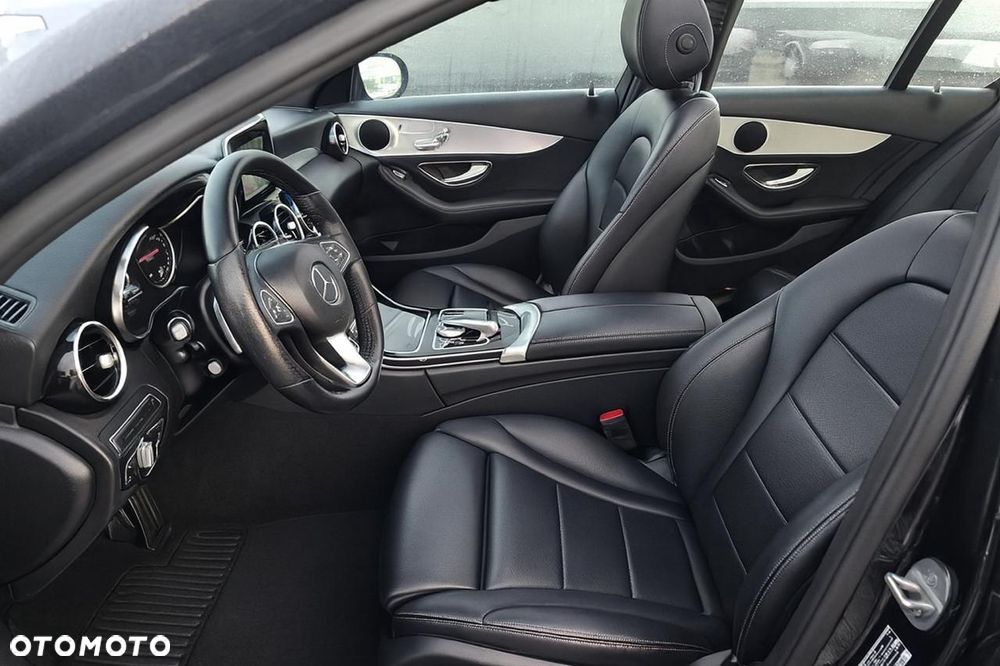 Mercedes-Benz Klasa C 300 9G-TRONIC Avantgarde - 7