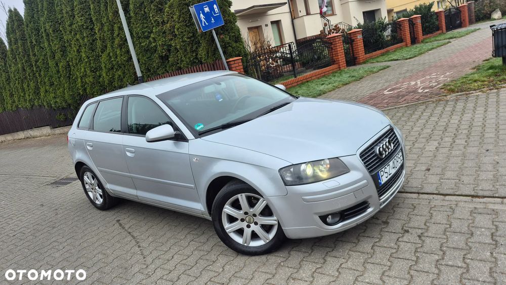 Audi A3 Sportback - 8