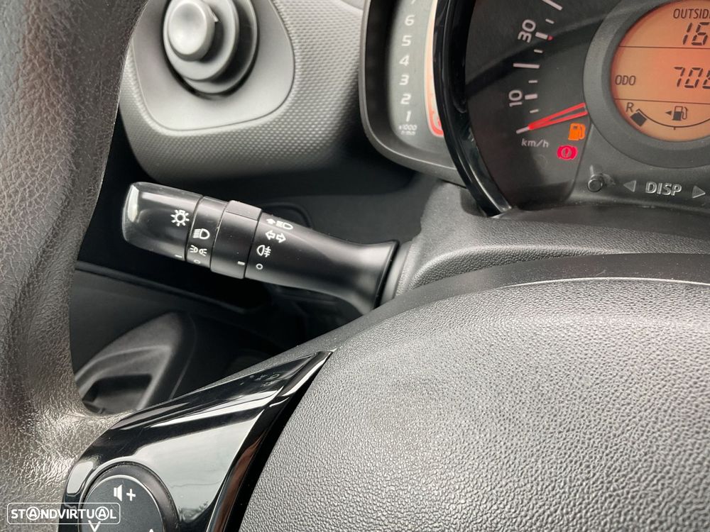 Citroën C1 1.0 VTi Feel S&S - 27