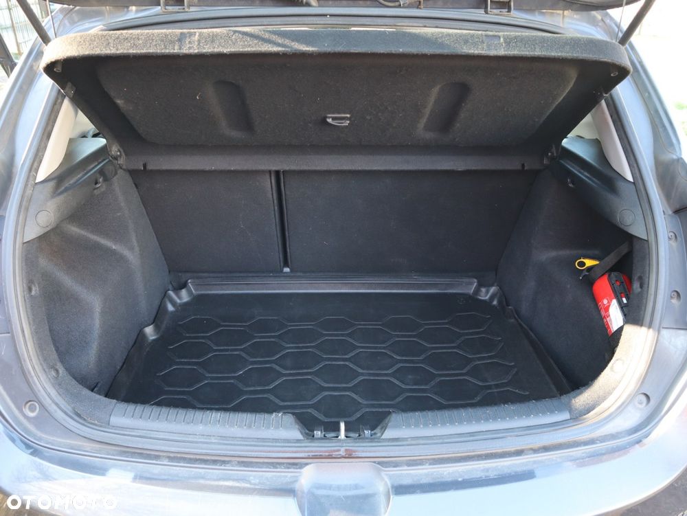 Kia Ceed 1.6 CRDi M - 17