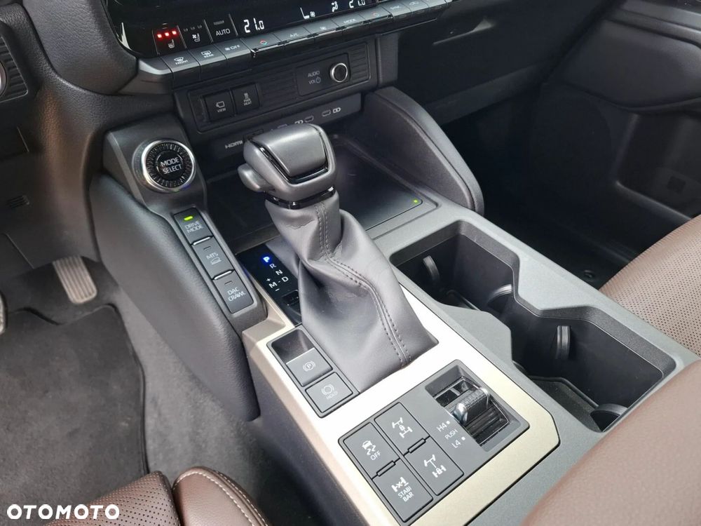 Toyota Land Cruiser LC 2.8 D-4D Executive - 4