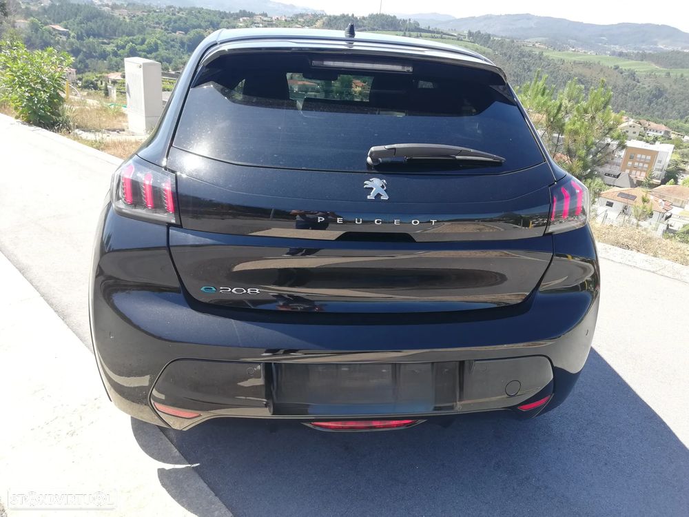 Peugeot e-208 Allure Pack - 4