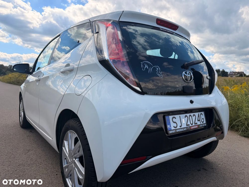 Toyota Aygo x-clusiv - 3
