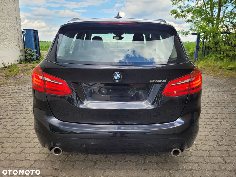 BMW Seria 2 218d - 29
