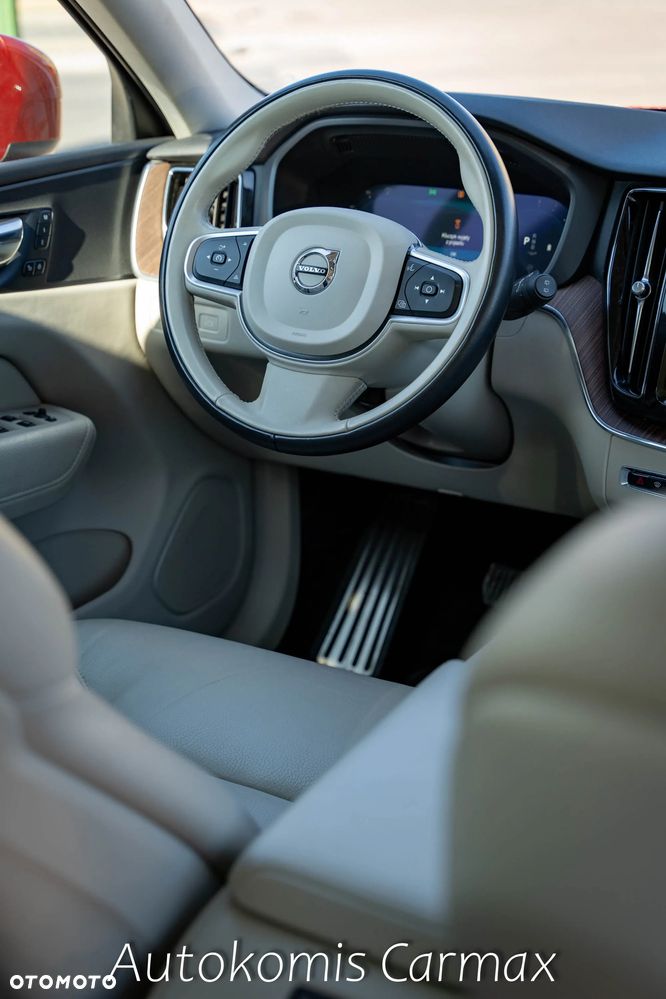 Volvo XC 60 T5 AWD Momentum - 21