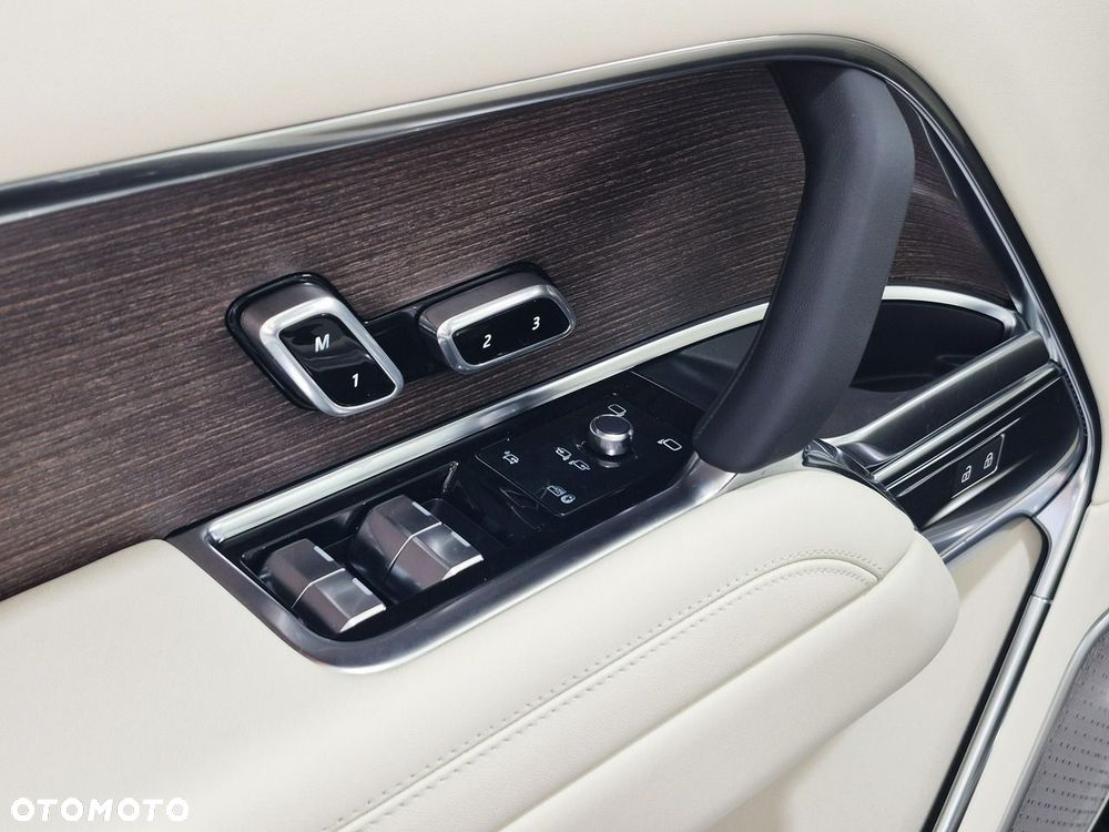 Land Rover Range Rover D350 Autobiography - 14