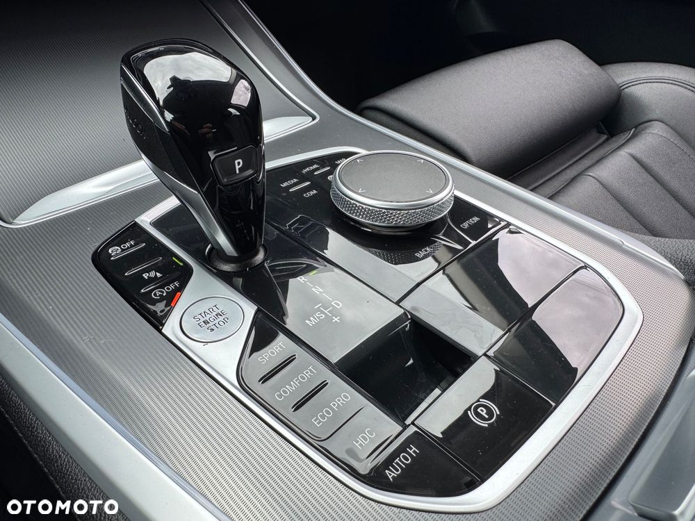 BMW X5 xDrive25d xLine - 8