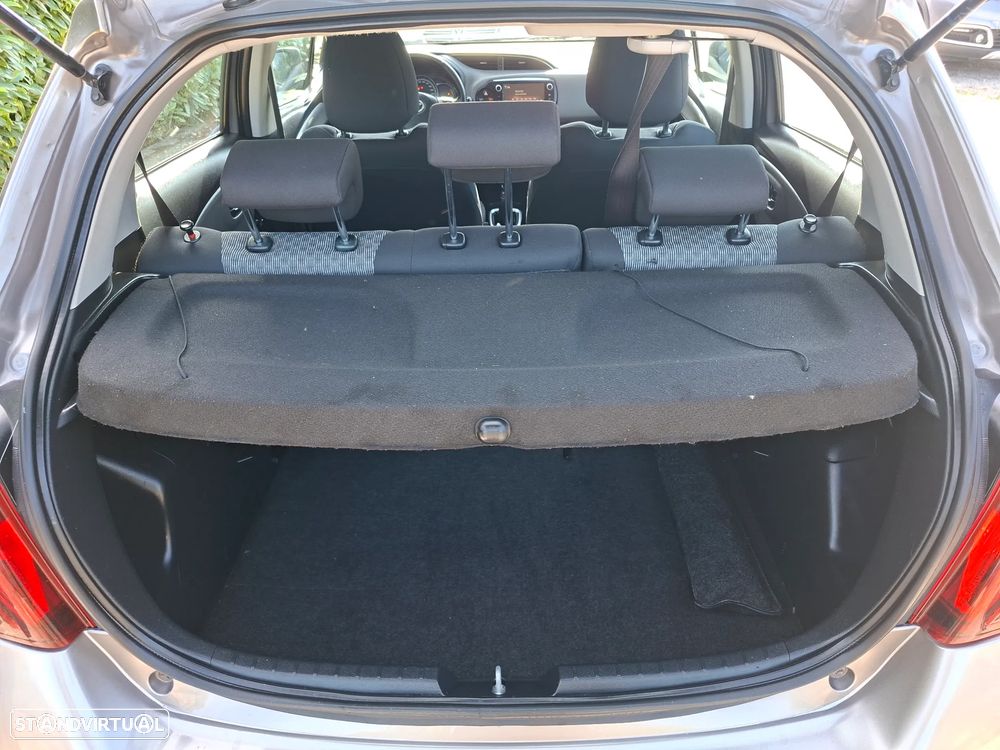 Toyota Yaris 1.4 D-4D Sport+P.Techno +Navi - 13