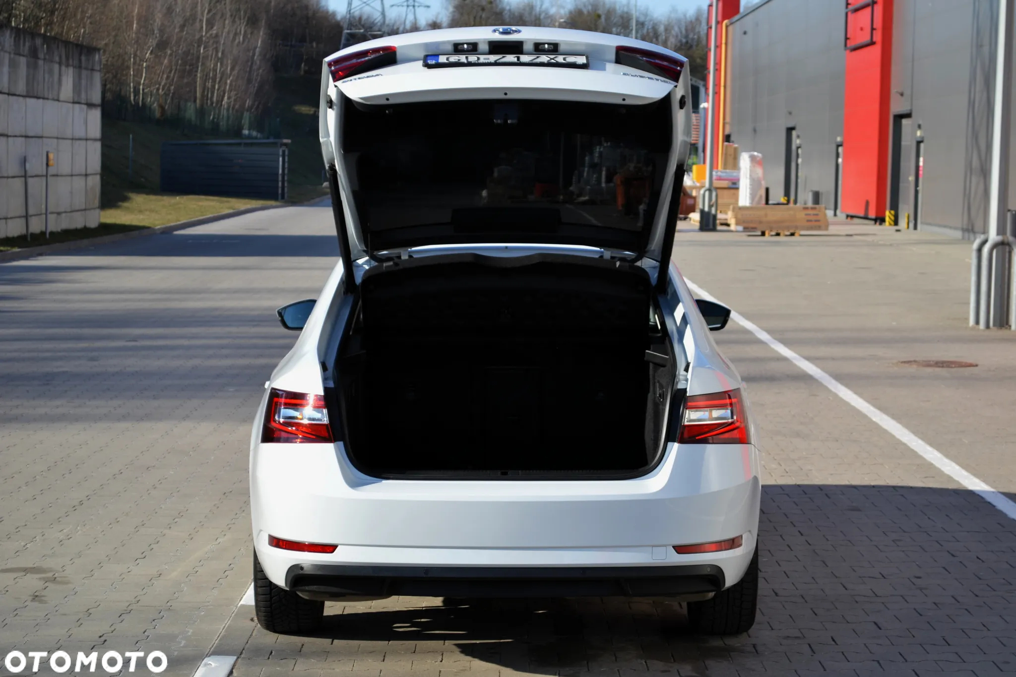 Skoda Superb 2.0 TSI Ambition DSG - 30