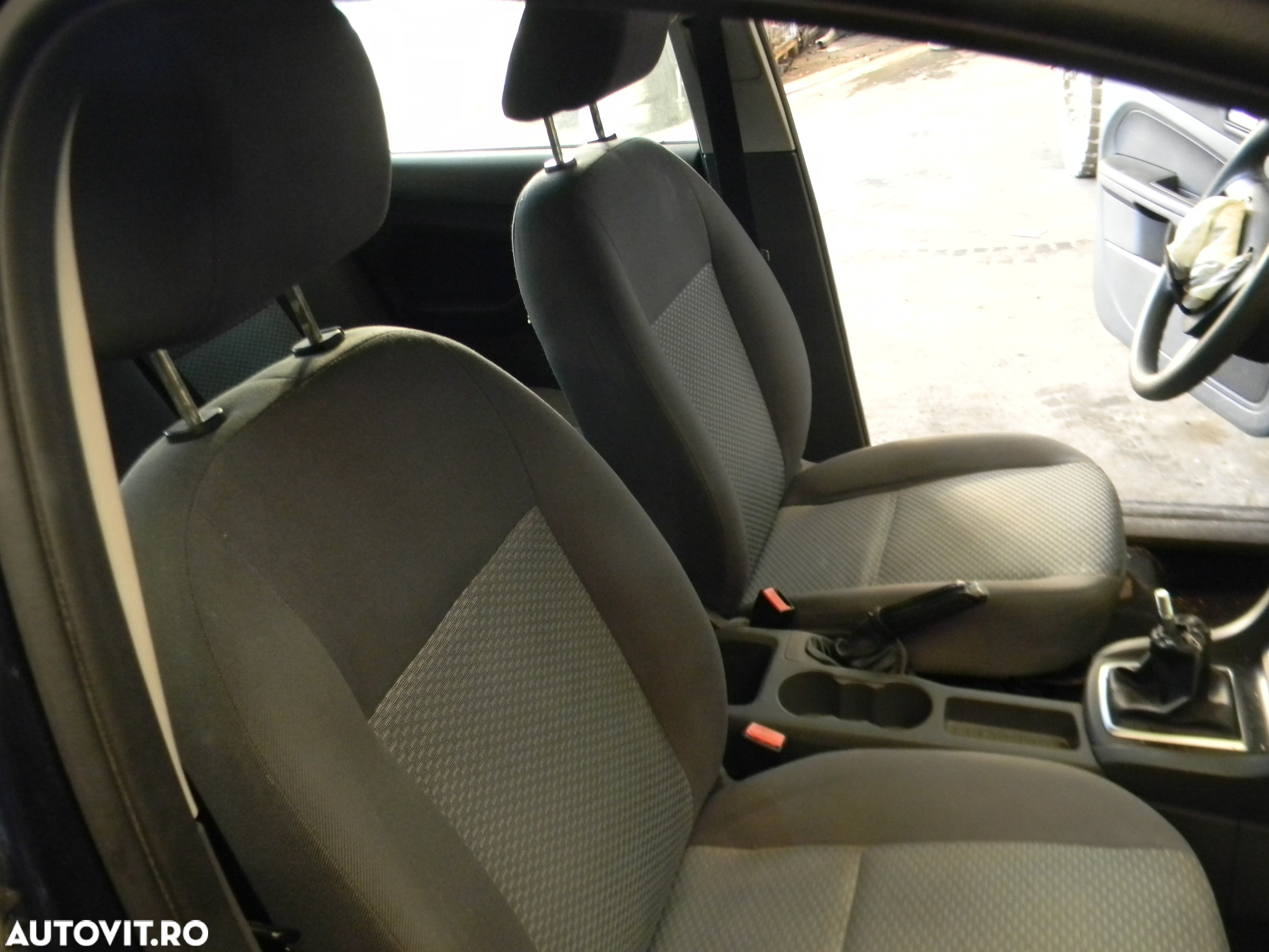 Dezmembrari  Ford FOCUS Mk 2  2004  > 2012 1.6 TDCi Motorina - 20